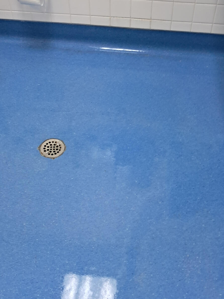 Finished floor care / Resultado del cuidado de pisos